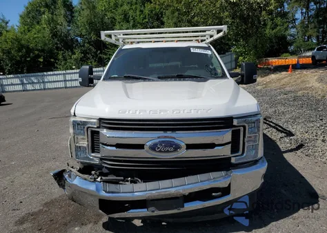 2018 Ford F350 Super Duty из США, поврежденный, VIN 1FD8W3HT6JEB39471